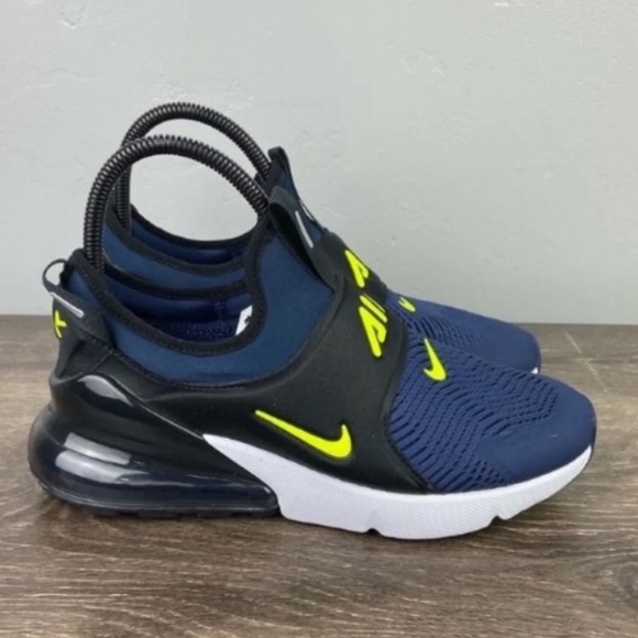 NEW Nike Air Max 270 extreme